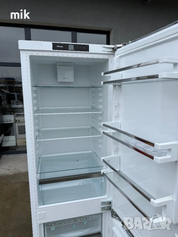 Хладилник с фризер за вграждане Миеле No Frost Инвертор , снимка 5 - Хладилници - 54074874