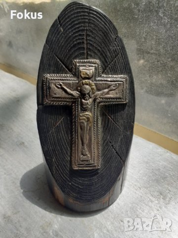 Възрожденски сребърен кръст с позлата на дърво, снимка 1 - Антикварни и старинни предмети - 36854645