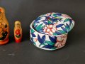 Kутия за бижута порцеланова с цветя и птици многоъгълна, снимка 1 - Антикварни и старинни предмети - 39749248