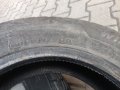Автомобилни гуми-2 бр., снимка 1 - Гуми и джанти - 42782632