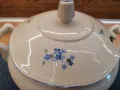 Порцеланов супник  с декор незабравки произведен в Китка, снимка 2