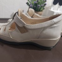 Дамски обувки , снимка 4 - Дамски ежедневни обувки - 37002535