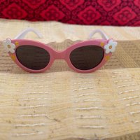 Детски Слънчеви Очила С Розови Рамки С Цветя, снимка 1 - Слънчеви и диоптрични очила - 40618619