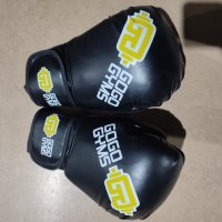 Чисто нови Боксови ръкавици 10 Oz - Boxing gloves черни и червени, снимка 2 - Бокс - 42824612