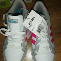 Нови адидас adidas маратонки бели с розаво , снимка 2 - Детски маратонки - 31355082