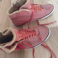 Боти кецове обувки DIESEL, стелката 22,5 см, снимка 1 - Кецове - 36900035