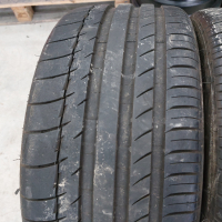 2 бр.летни гуми Michelin 235 35 19 dot3519 цената е за брой!, снимка 2 - Гуми и джанти - 44654819