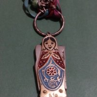 Красив ключодържател сувенир метална матрьошка цветен емайл - 5165, снимка 2 - Други - 31205770