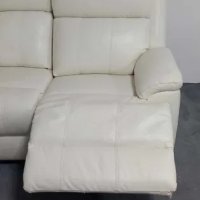 Светло кремав ъглов диван с електрически релакс механизъм, снимка 7 - Дивани и мека мебел - 40627935