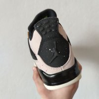 Нови Дамски Обувки Размер 39 Кецове Nike Air Jordan 4 , снимка 5 - Други - 40513503