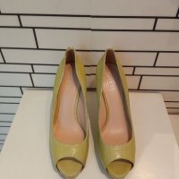 GUESS дамски обувки на ток , снимка 2 - Дамски елегантни обувки - 37052621