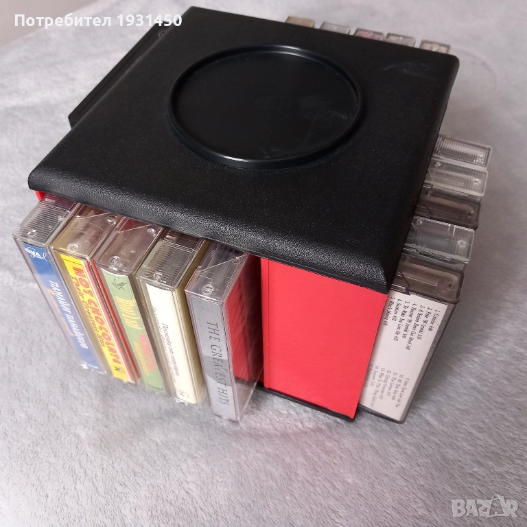 Стойка за касети/ касетник с 22 аудио касети, снимка 1