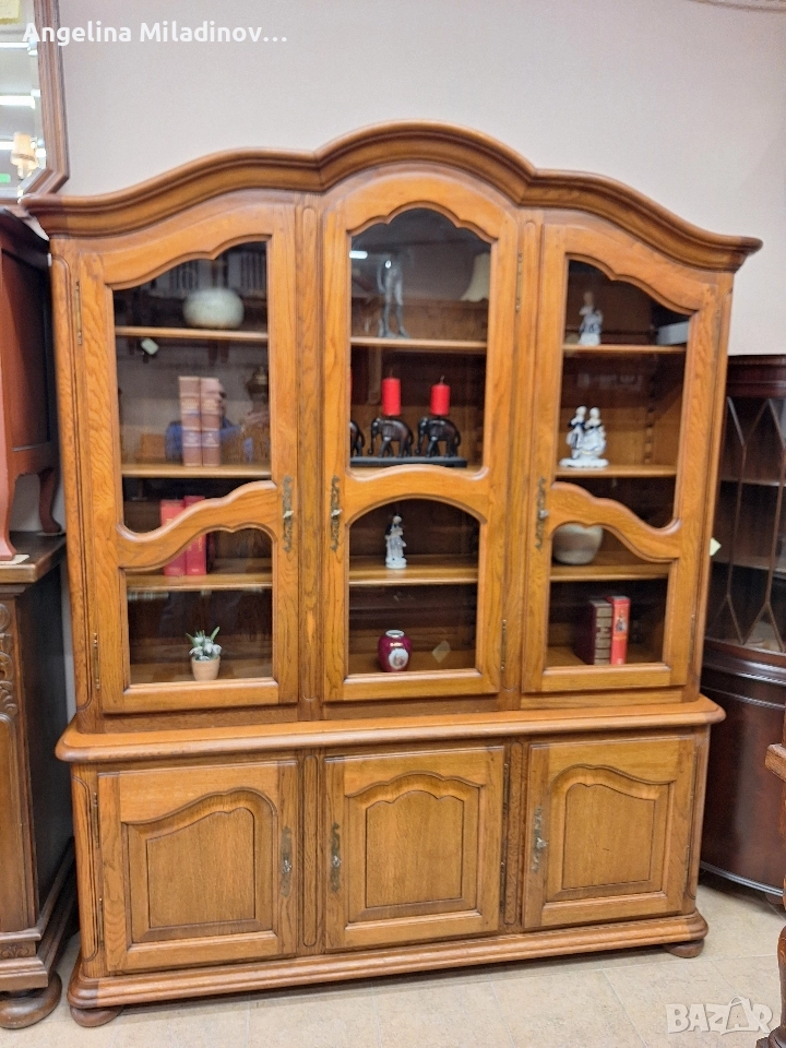 Винтидж трапезен бюфет дъб масив , снимка 1