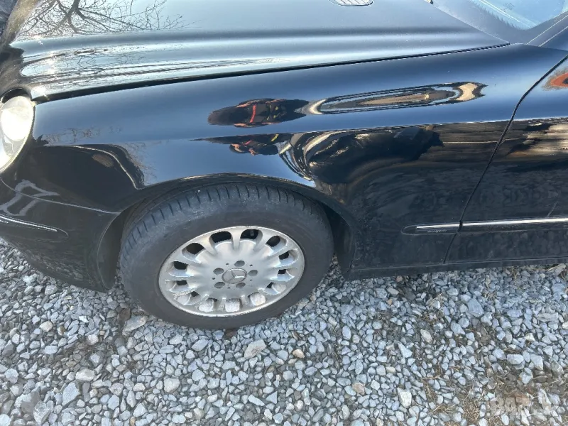 Ляв калник Черен Мерцедес Е класа W211 2002 - 2009, снимка 1