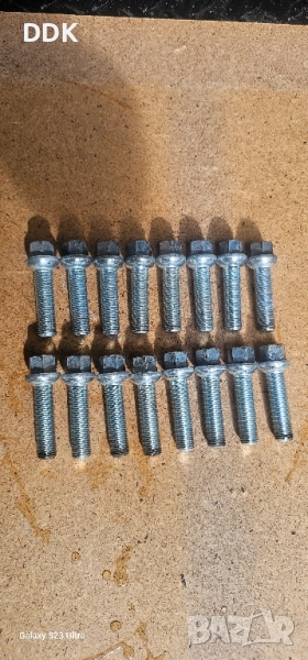 Продават се немски оригинални болтове , снимка 1