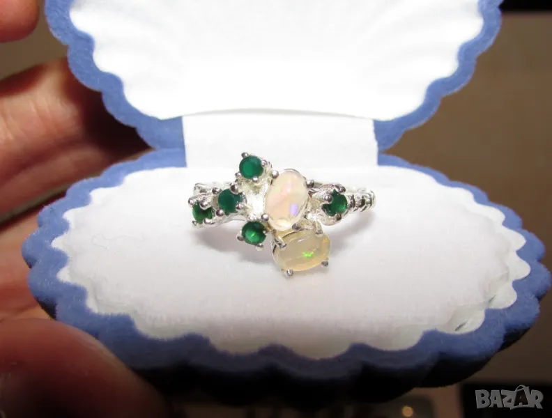 925 сребърен пръстен с етиопски прозрачен опал. Другите камъни са зелен оникс. Халка 7.5/56/17.75, снимка 1