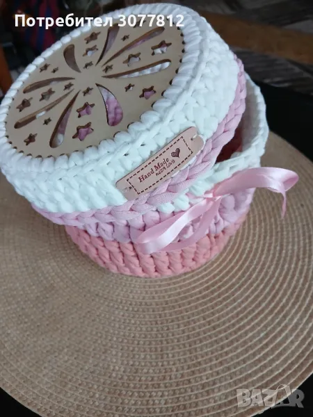 Плетен панер със капаче, снимка 1