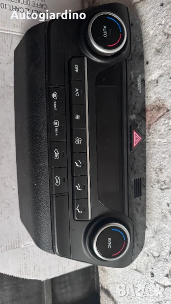 Климатичен блок / панел / табло за Hyundai Tucson 2015 - 97250-D7FB0, снимка 1