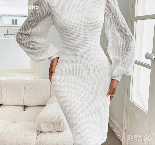 Бяла дамска рокля с дълъг ръкав, размер М, снимка 1