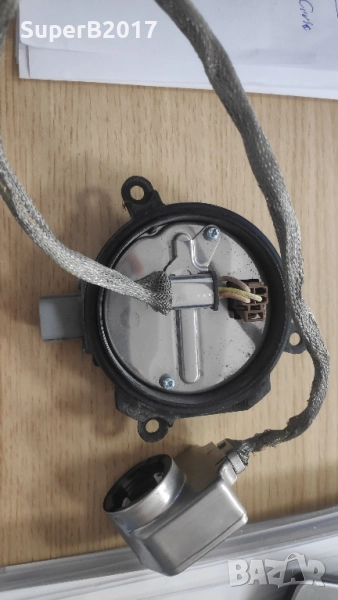 Продавам - оригинален баласт и запалка за крушката за фар на Инфинити, Нисан и др, снимка 1