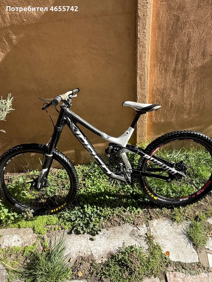 Продавам колело за планинско спускане, снимка 1