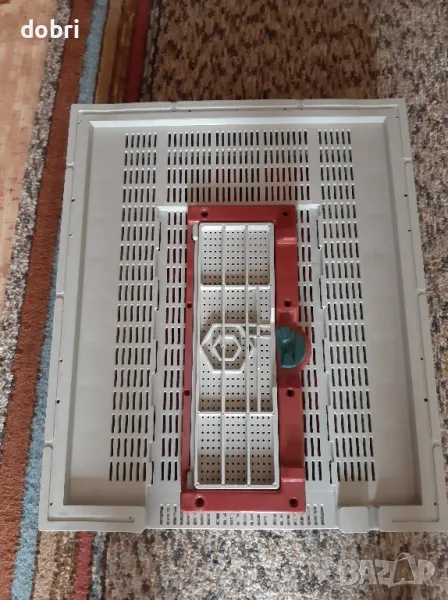 Промоция!!!Пластмасово дъно и капак за  кошер комплект.За събиране на прашец. , снимка 1