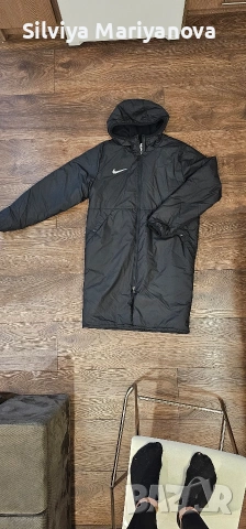 Продавам Nike loose fit long jacket