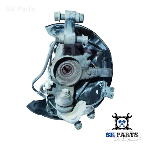 Шенкел главина за Toyota Avensis /Тойота Авенсис Т25 2.0 126к.с. позиция: предна, дясна, снимка 2 - Части - 49440964