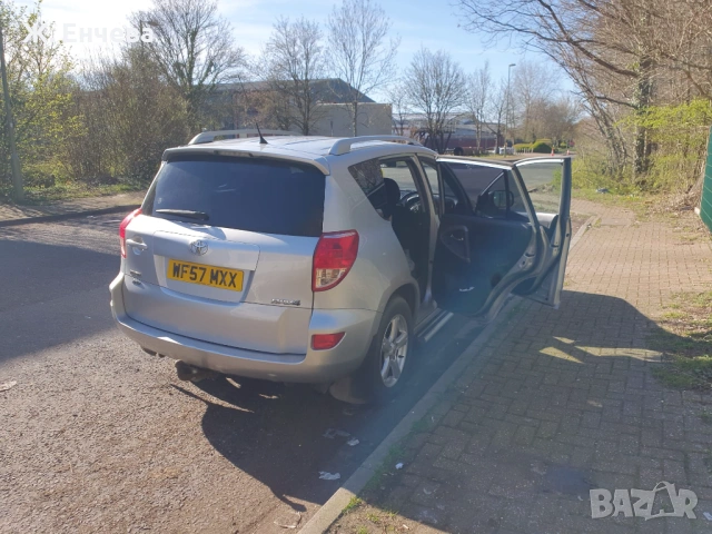 Джип  Toyota RAV 4/   4х4,  2.2 дизел / десен волан, снимка 3 - Автомобили и джипове - 53934425