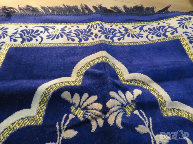 турско молитвено килимче, килимче за молитва за Намаз тъмносин фон с красиви флорални мотиви, снимка 3 - Антикварни и старинни предмети - 38235626