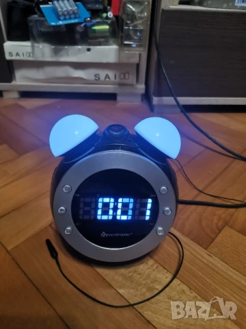 Радио часовник с термометър, аларма и проектор, снимка 2 - Друга електроника - 51244347