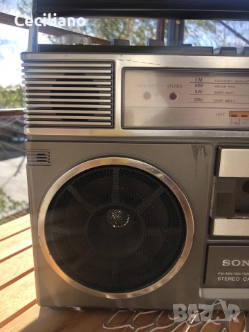 Радиокасетофон Sony CFS-65S , снимка 2 - Радиокасетофони, транзистори - 56417011