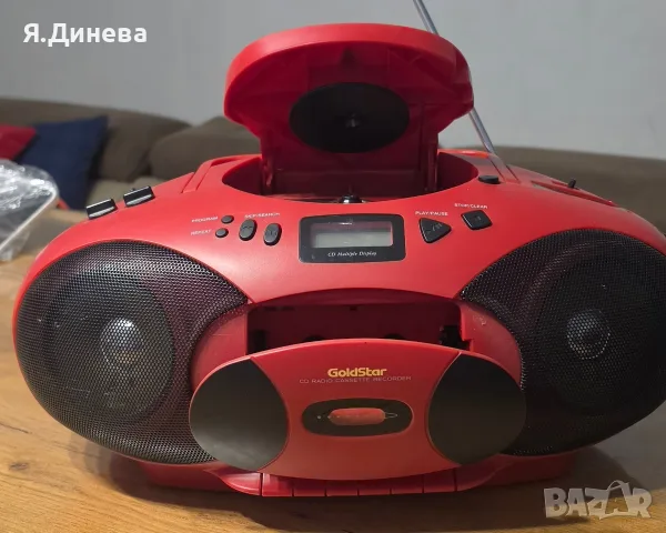 Радио-касетофон GoldStar CD-330A, снимка 4 - Радиокасетофони, транзистори - 56515711