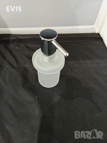 GROHE Essentials – Дозатор за течен сапун (Стъкло/Хром), снимка 2 - Други стоки за дома - 54145508