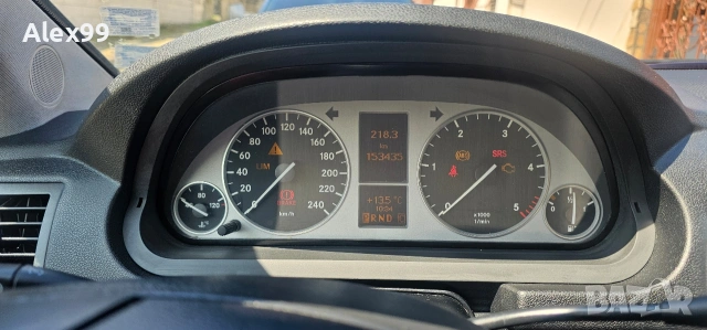 мерцедес В 180 , снимка 12 - Автомобили и джипове - 54172910
