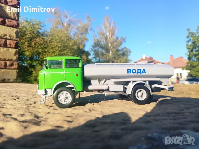 Умален модел на Шкода Мадара в мащаб 1:43, снимка 5 - Колекции - 55731448
