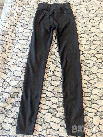 Оригинален дамски клин Under Armour, снимка 2 - Клинове - 54255531