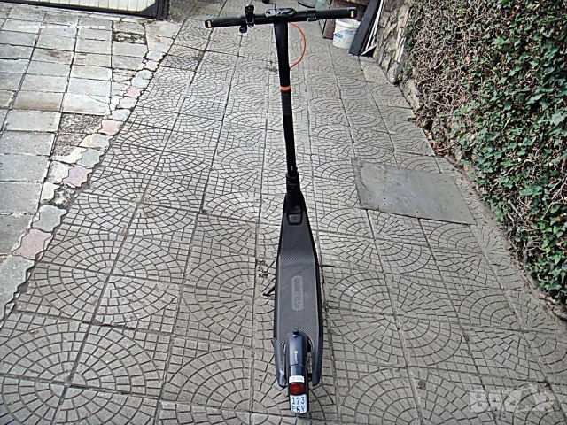 Електрическа тротинетка Segway Ninebot E2E Pro, снимка 4 - Скейтборд, ховърборд, уейвборд - 51217737