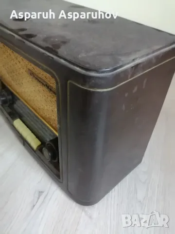 Старо лампово радио GRUNDIG TYPE 945 WX , снимка 3 - Антикварни и старинни предмети - 55970568