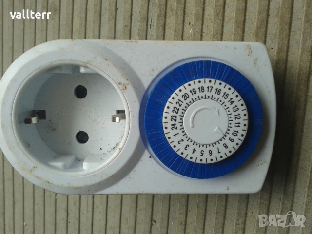 мотори 220-3 вол /зарядни,уреди.спиртник,ретро апаратура,пусково табло и други, снимка 5 - Друга електроника - 51605227