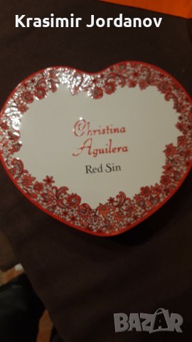 Christina Aguilera Red Sin