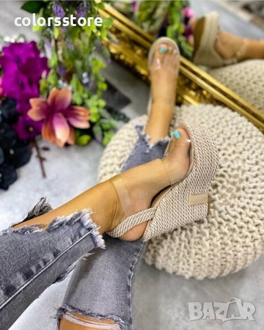 Сандали на платформа - бежови - SP20