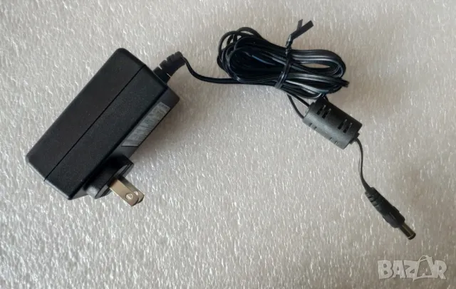 Двубандов Гигабитов Wi-Fi рутер Linksys WRT320N (Wireless N), снимка 4 - Рутери - 49931034