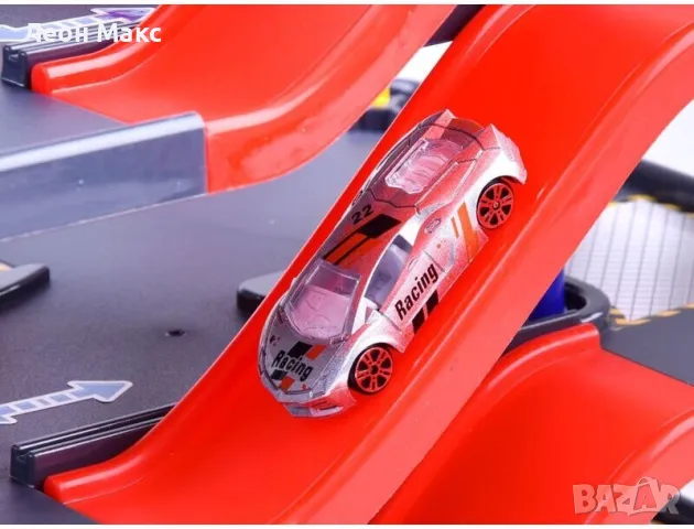 Паркинг гараж на 4 етажа с автомобили и аксесоари , снимка 5 - Коли, камиони, мотори, писти - 48299989