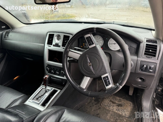 На части Chrysler 300c 3.0 crd SRT 2009 година, снимка 6 - Автомобили и джипове - 53210224