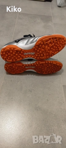 Оригинални стоножки Mizuno - 44, снимка 7 - Футбол - 53983173