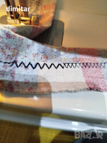 Метална шевна машина BERNETTE 812, снимка 7 - Шевни машини - 53898731