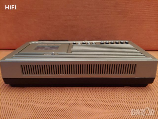 Радиокасетофон UNIVERSUM, снимка 9 - Радиокасетофони, транзистори - 31823724