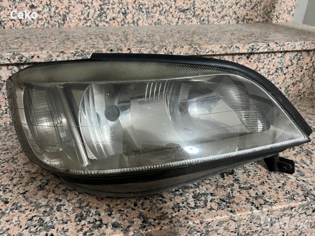 Фар ляв за Опел Зафира А