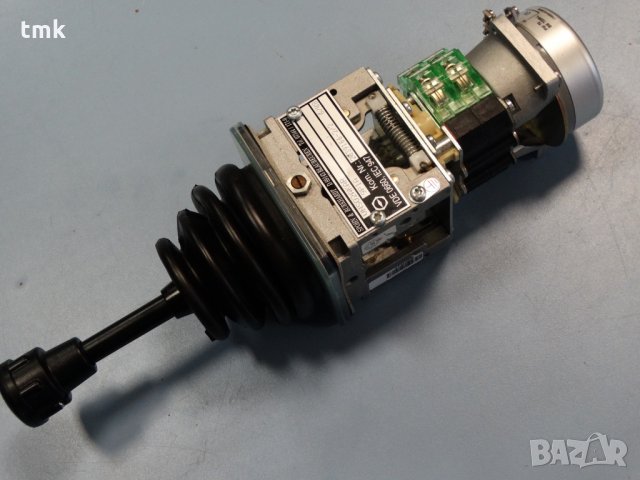 Двупозиционен джойстик SPOHN & BURKHARDT UNS02AKAR, снимка 4 - Резервни части за машини - 29834773